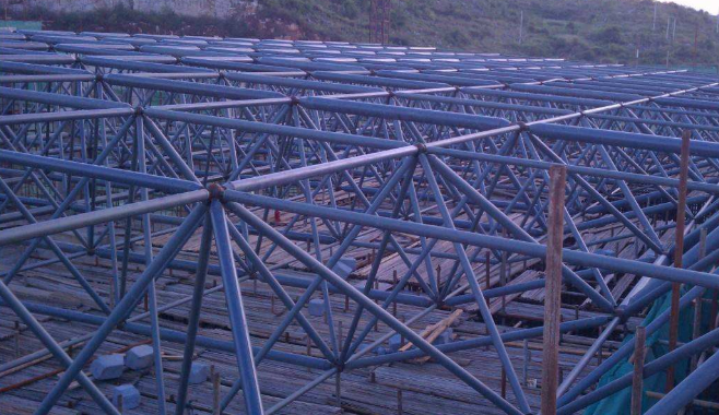 安宁概述网架加工公司对网架保温隔热的办法